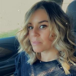 Meet your Posher, Michele